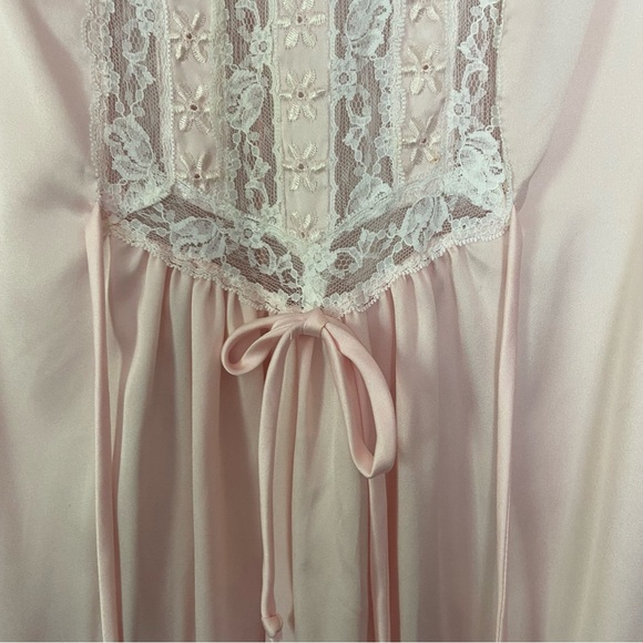 Vintage 80s pink lace trim ruffle long sleeve nightgown - Picture 4 of 7